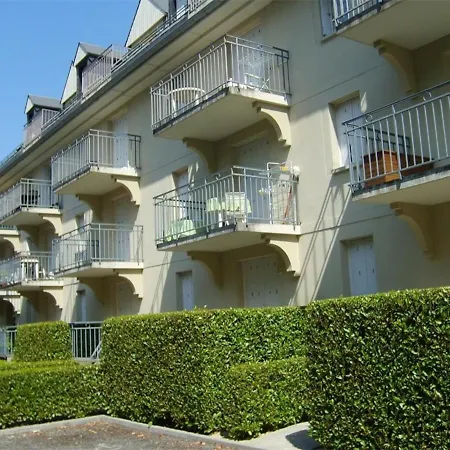 Luchon - T2 Pour 4 Pers. Avec Balcon Et Parking - Fr-1-313-185 Apartment *