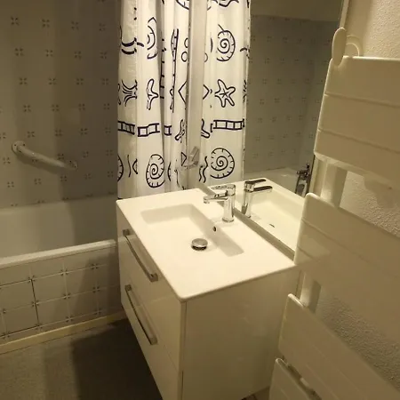 Luchon - T2 Pour 4 Pers. Avec Balcon Et Parking - Fr-1-313-185